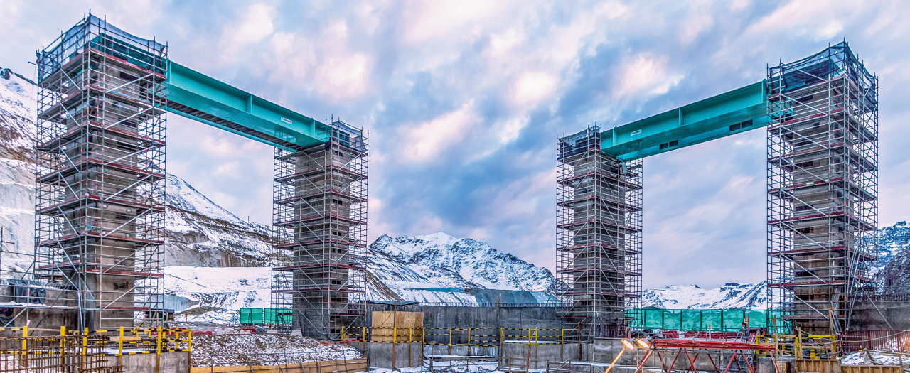Scaffold frame construction site